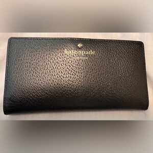 Kate Spade New York Black/Nude Pebbled Leather Bifold Wallet Gold Hardware